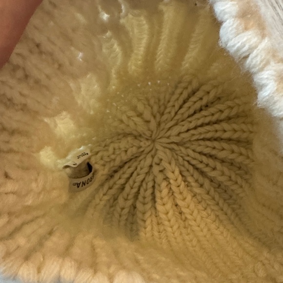 Merona Cream Knit Beanie - Picture 2 of 4